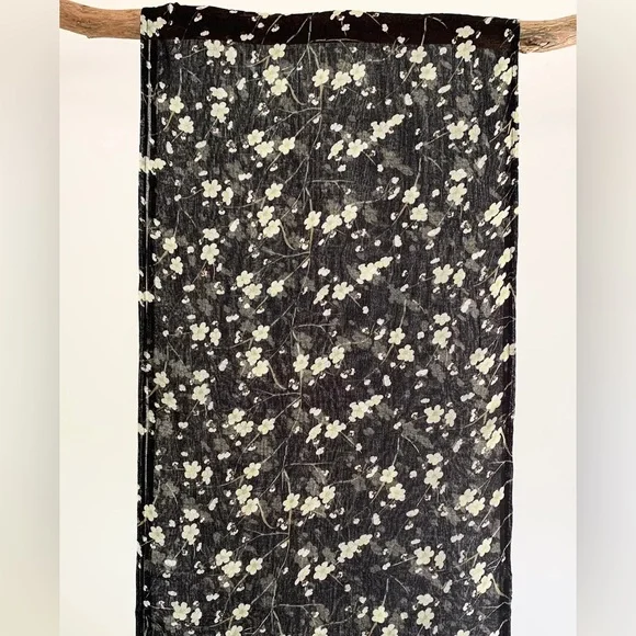 ONAM Fleur Scarf (in Night Botanical) - NWT - Picture 4 of 7